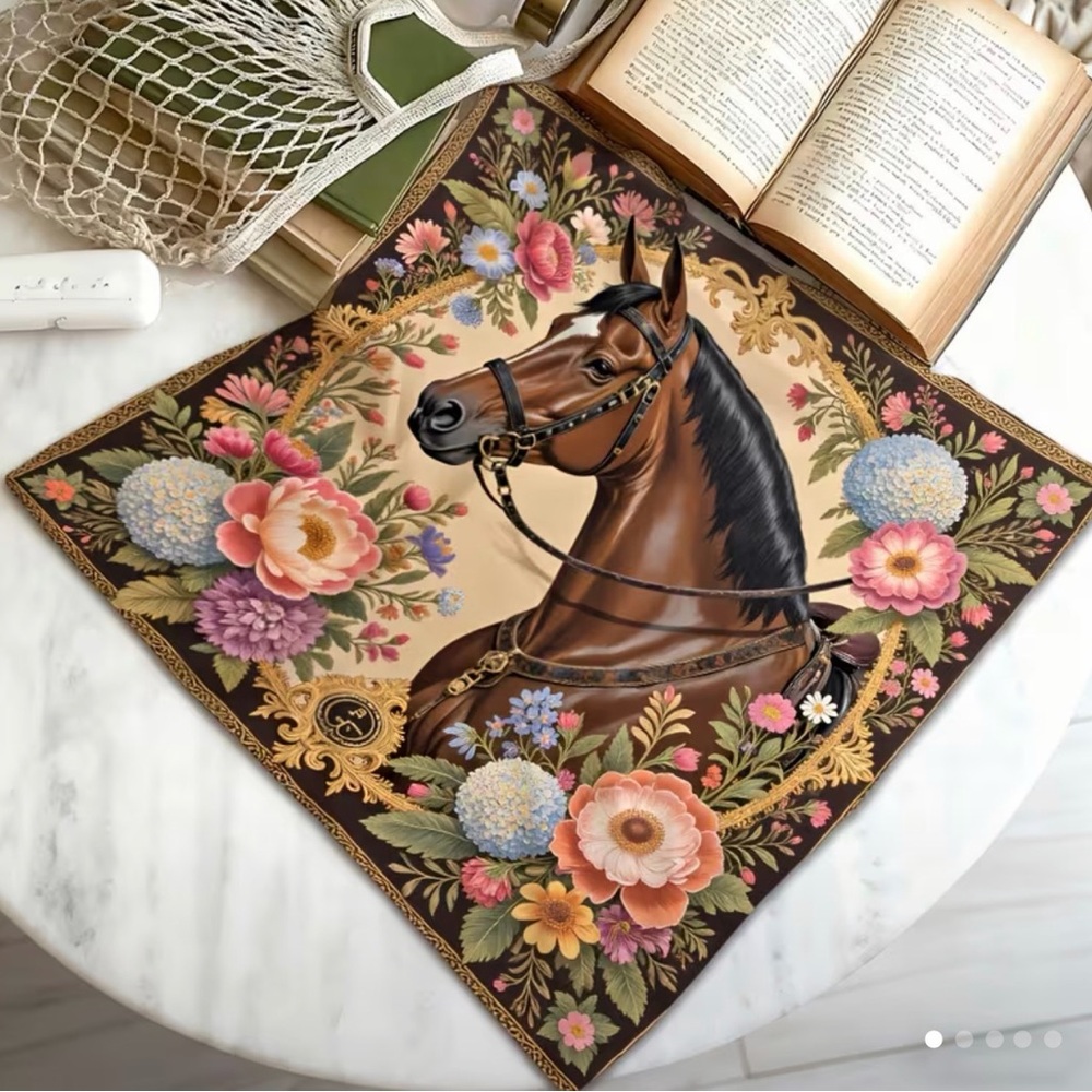 🔥BOUTIQUE NEW HORSE SCARF
